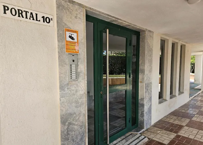 Appartement Rymlig Laegenhet Foer 7,8 Persons In Boliches, Fuegirola Fuengirola