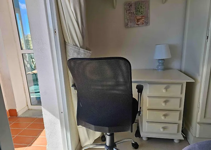 Appartement Rymlig Laegenhet Foer 7,8 Persons In Boliches, Fuegirola *