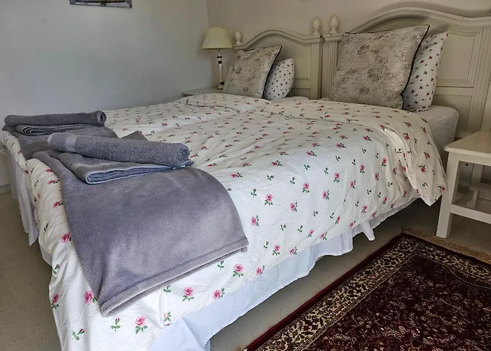 Rymlig Laegenhet Foer 7,8 Persons In Boliches, Fuegirola * Fuengirola