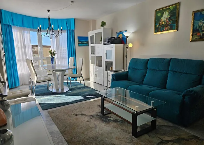 Rymlig Laegenhet Foer 7,8 Persons In Boliches, Fuegirola *