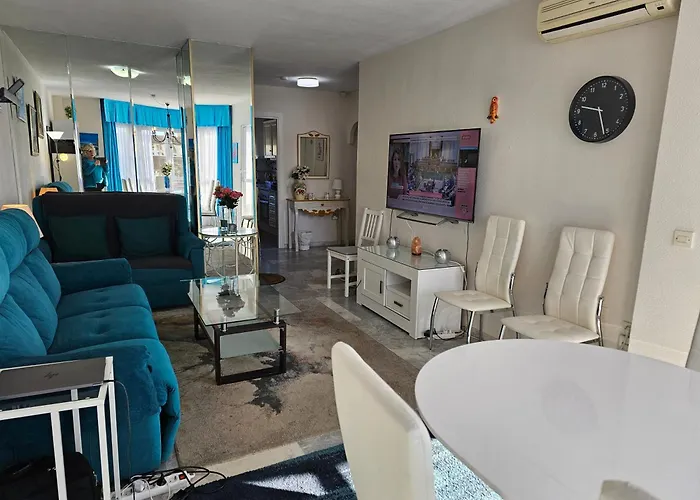 Rymlig Laegenhet Foer 7,8 Persons In Boliches, Fuegirola Apartment Fuengirola