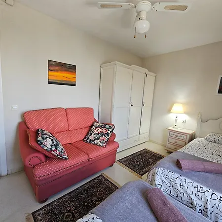 Апартаменты Rymlig Laegenhet Foer 7,8 Persons In Boliches, Fuegirola