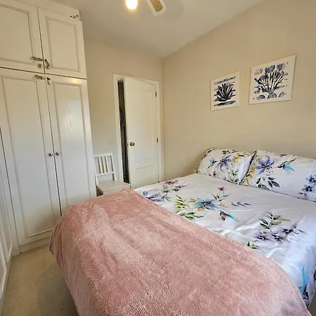 Rymlig Laegenhet Foer 7,8 Persons In Boliches, Fuegirola