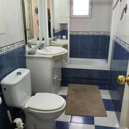 Rymlig Laegenhet Foer 7,8 Persons In Boliches, Fuegirola Апартаменты Фуэнхирола