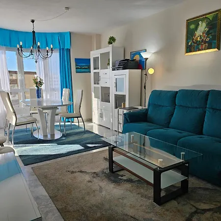 Rymlig Laegenhet Foer 7,8 Persons In Boliches, Fuegirola *