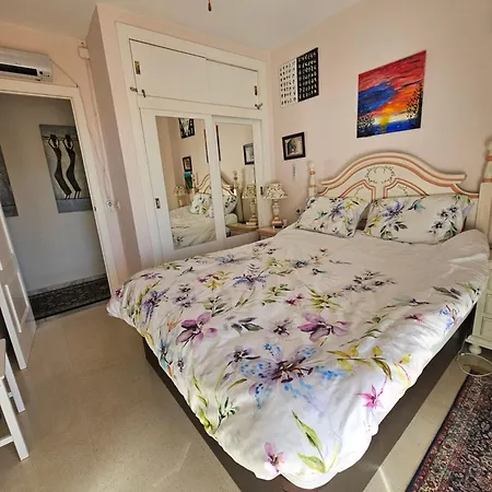 Rymlig Laegenhet Foer 7,8 Persons In Boliches, Fuegirola