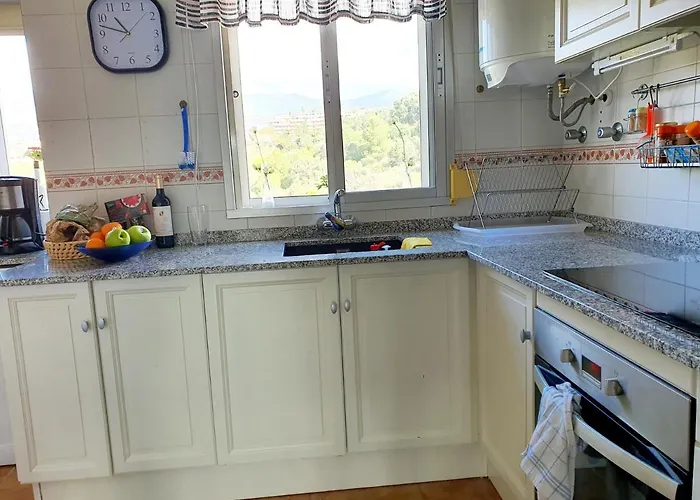 Rymlig Laegenhet Foer 7,8 Persons In Boliches, Fuegirola