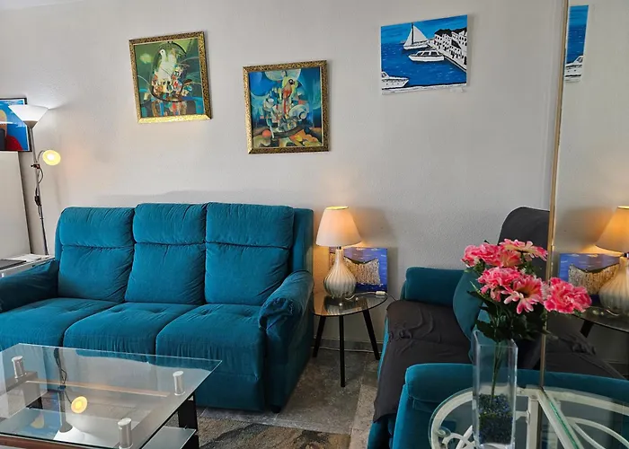 Rymlig Laegenhet Foer 7,8 Persons In Boliches, Fuegirola Lejlighed Fuengirola