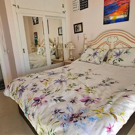 Rymlig Laegenhet Foer 7,8 Persons In Boliches, Fuegirola フエンヒロラ