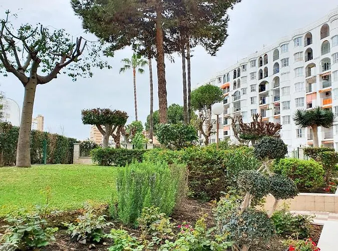 Rymlig Laegenhet Foer 7,8 Persons In Boliches, Fuegirola アパート *