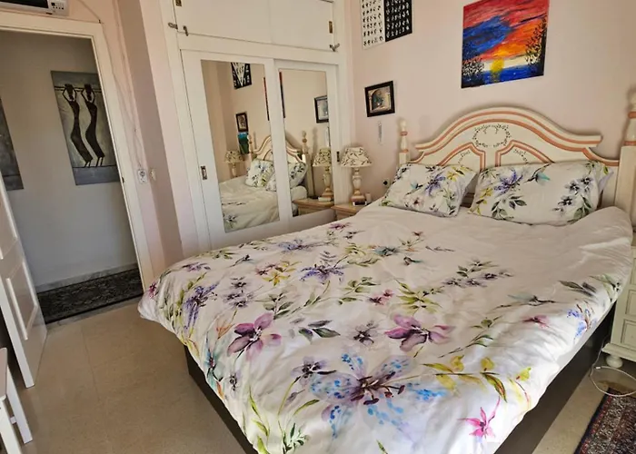 Rymlig Laegenhet Foer 7,8 Persons In Boliches, Fuegirola